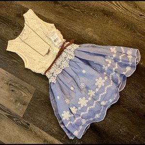 Girls dress